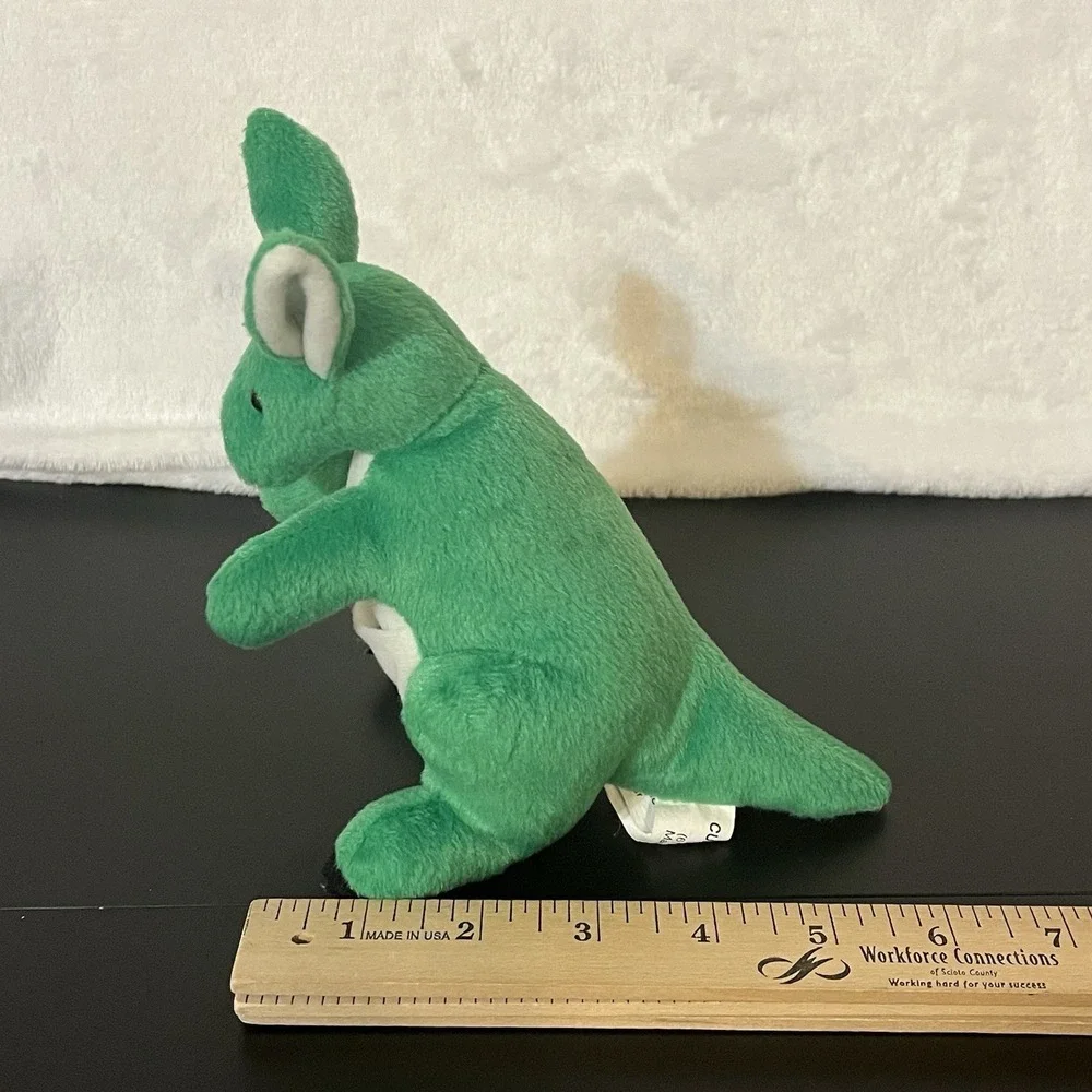 NUFERN Advertisement Plush Kangaroo Stuffed Animal Toy Curto Toys Green & White